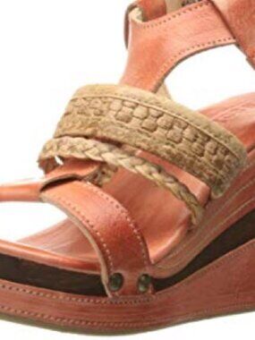 BED|STÜ Jaslyn Wedge Sandals Women's Size 7 Orange